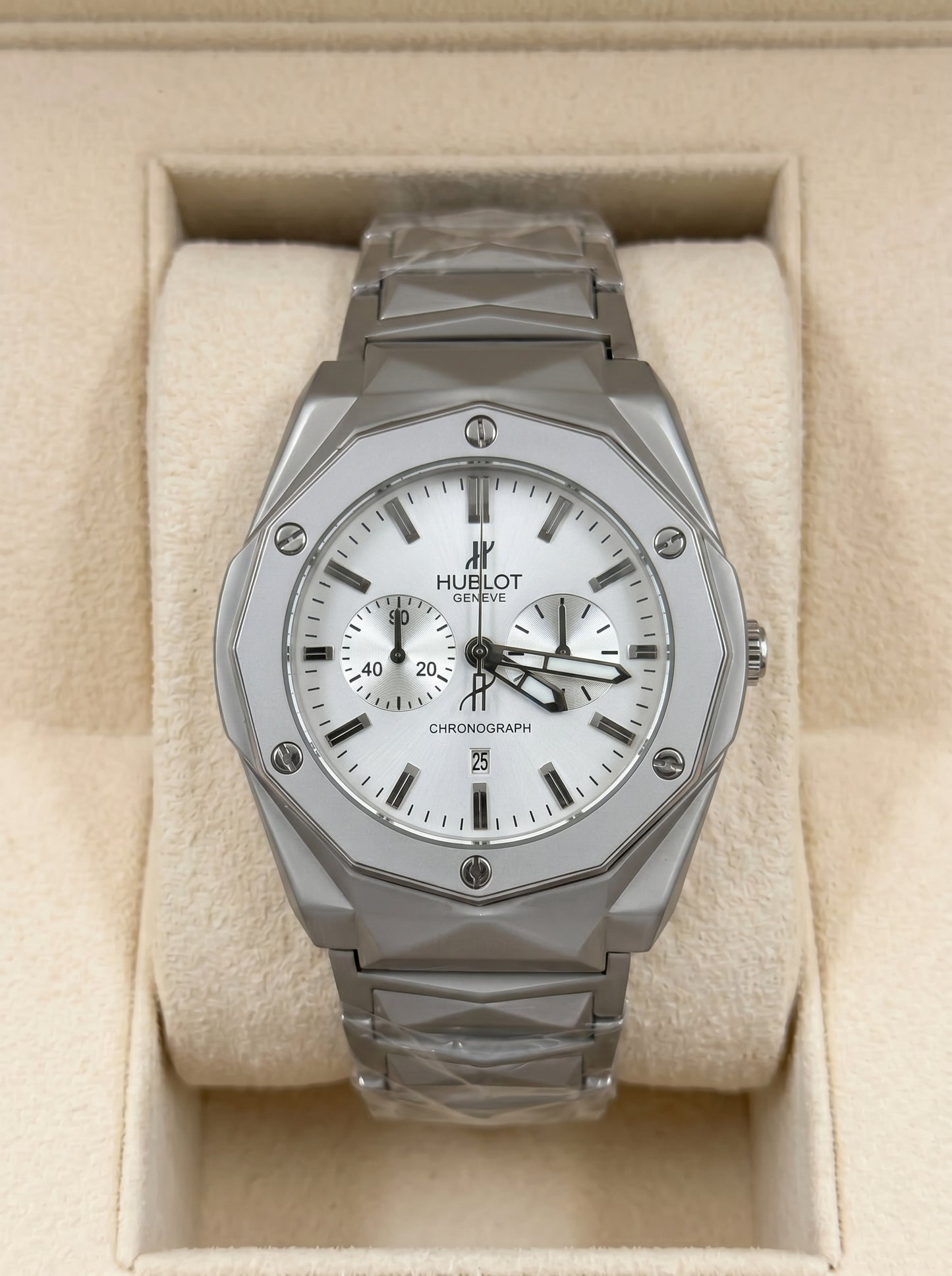 Hublot Diamond Cut Chronograph – White Dial / Silver Chain