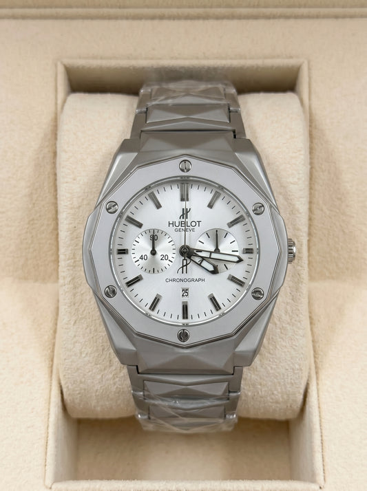 Hublot Diamond Cut Chronograph – White Dial / Silver Chain