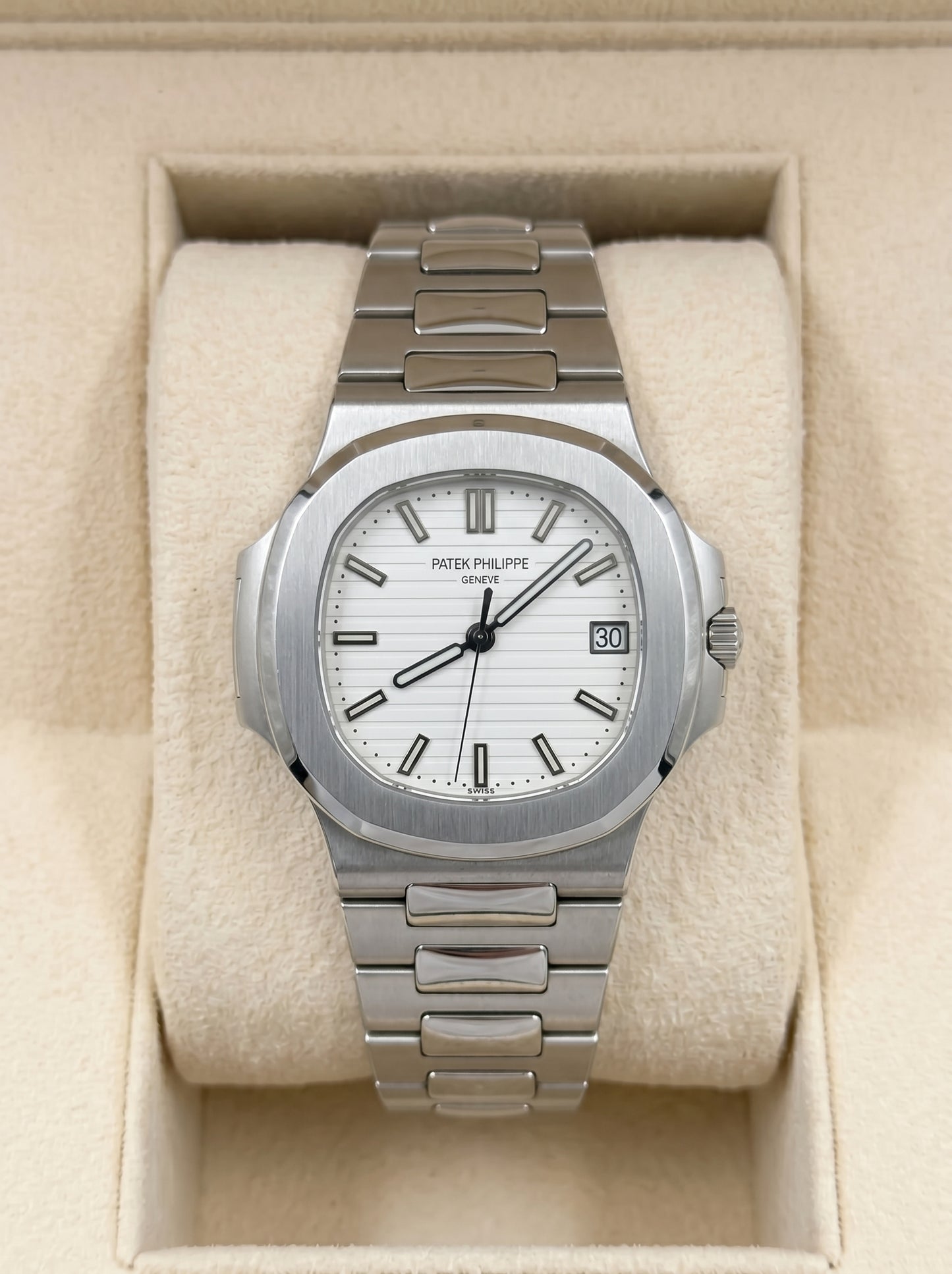 Patek Philippe – White Dial / Silver Steel Chain