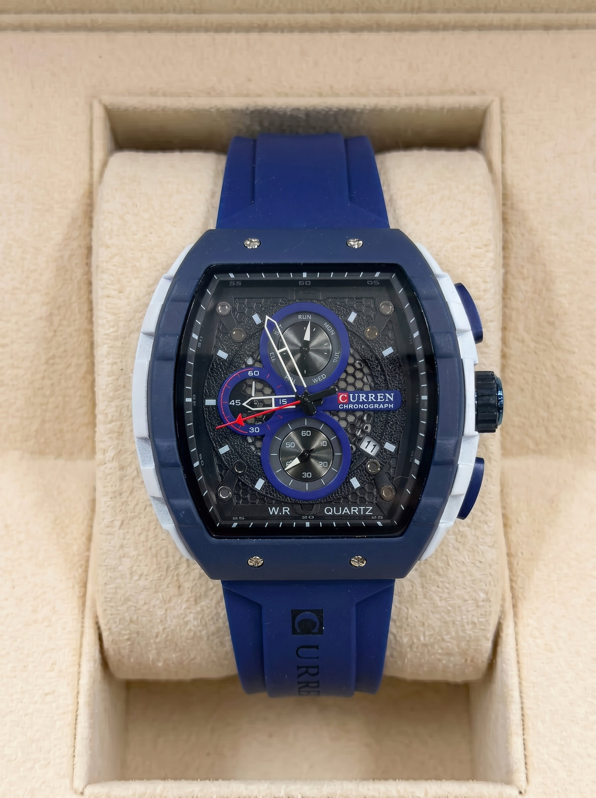 CURREN 8442 Strap Watch
